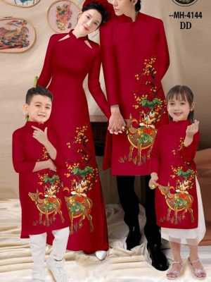 1676867425 vai ao dai nam mau moi (13)